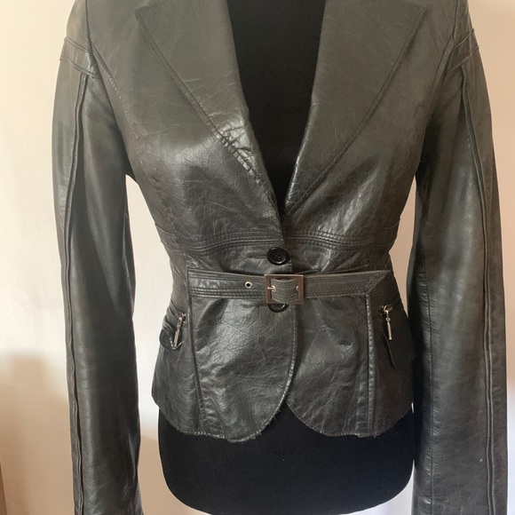 Leather jacket - Picture 2 of 3